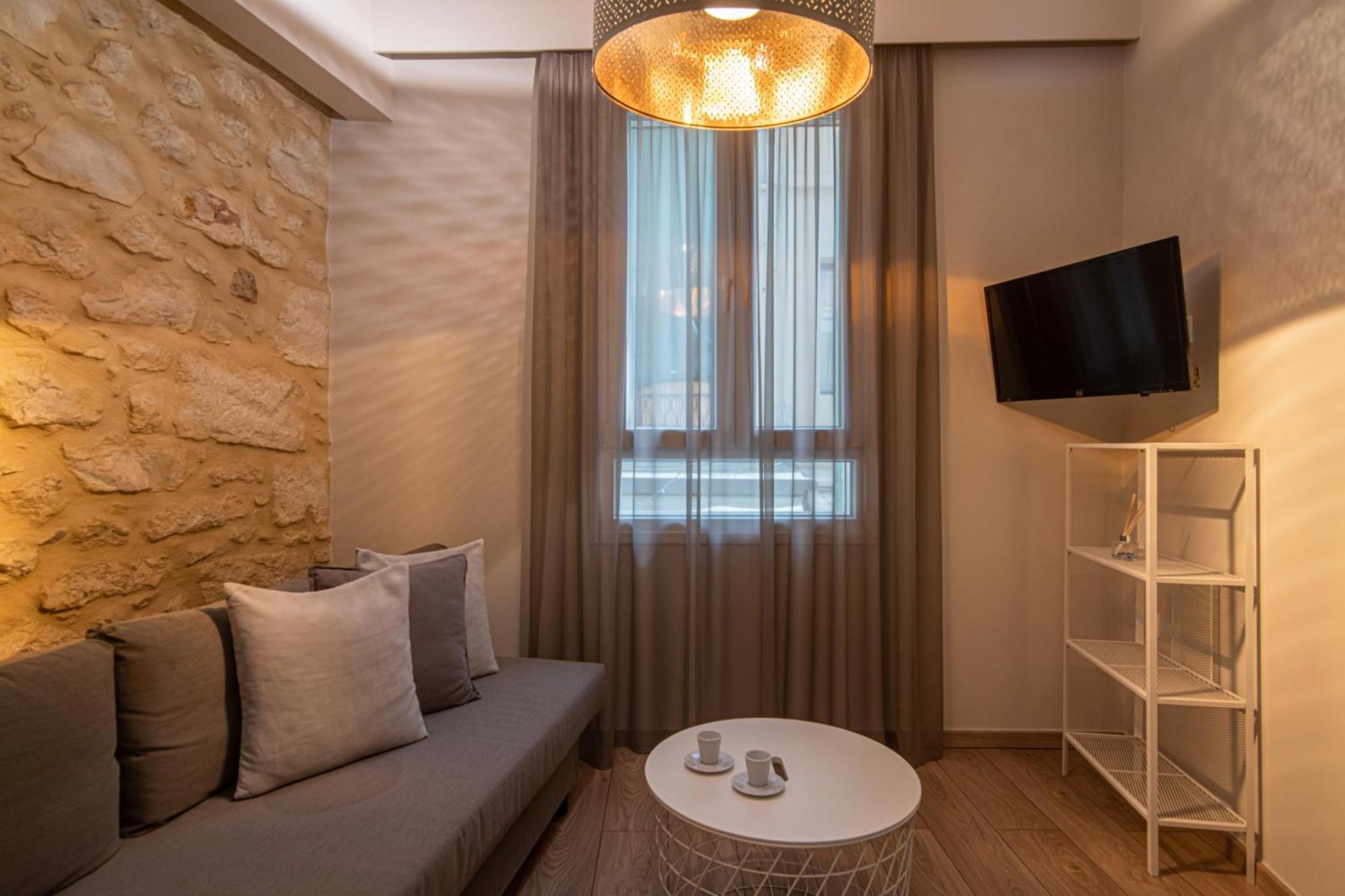 The Central Boutique Apartments Heraklion Exteriör bild