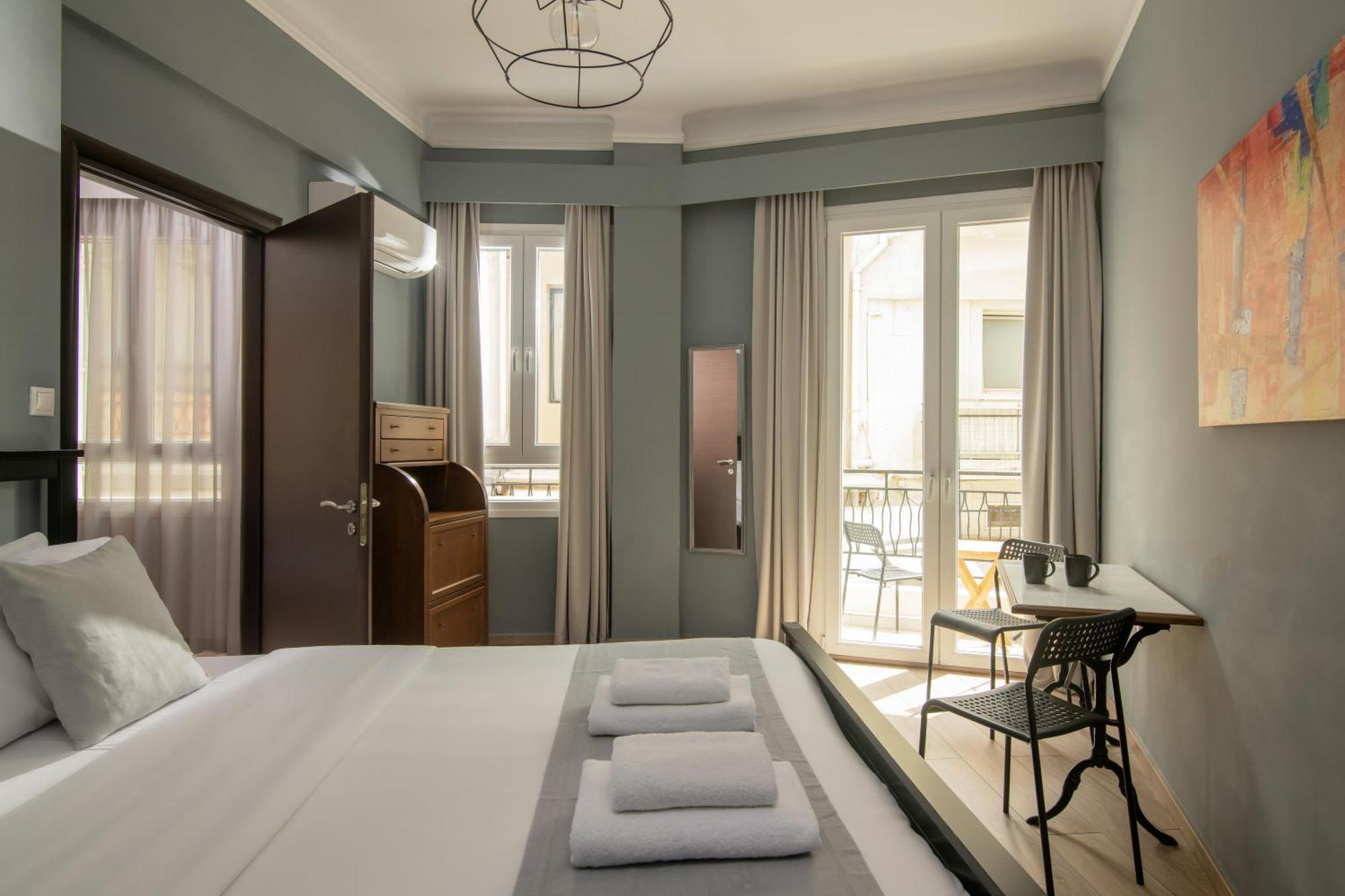 The Central Boutique Apartments Heraklion Exteriör bild
