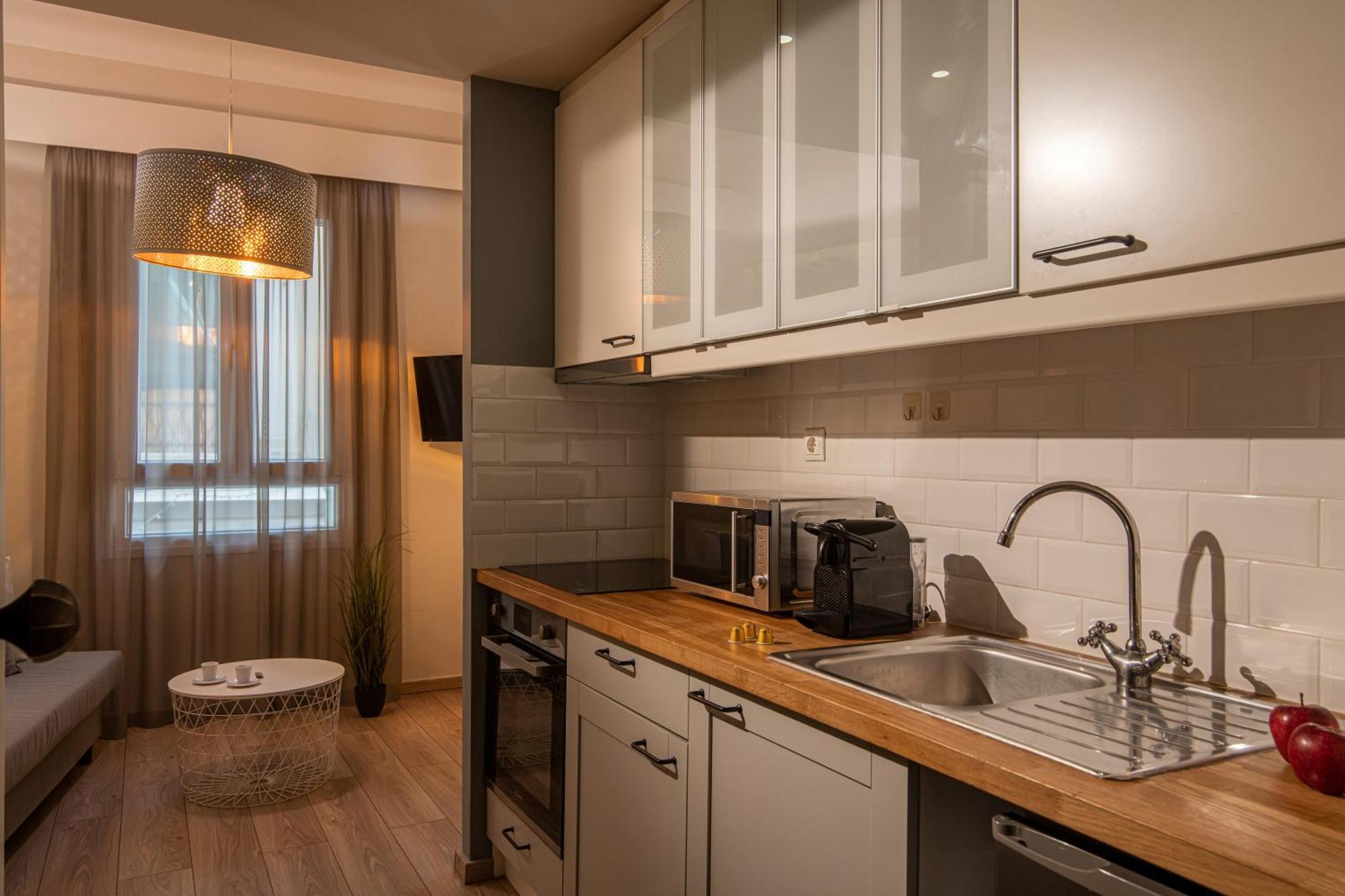 The Central Boutique Apartments Heraklion Exteriör bild