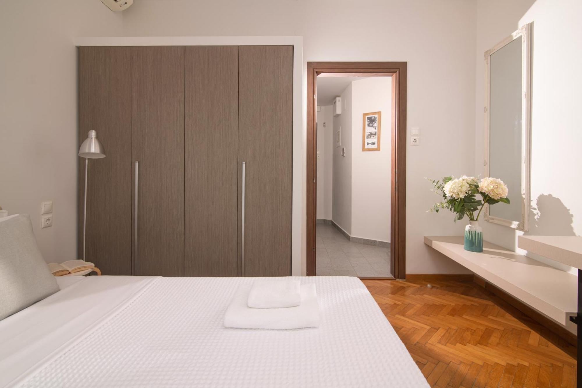 The Central Boutique Apartments Heraklion Exteriör bild